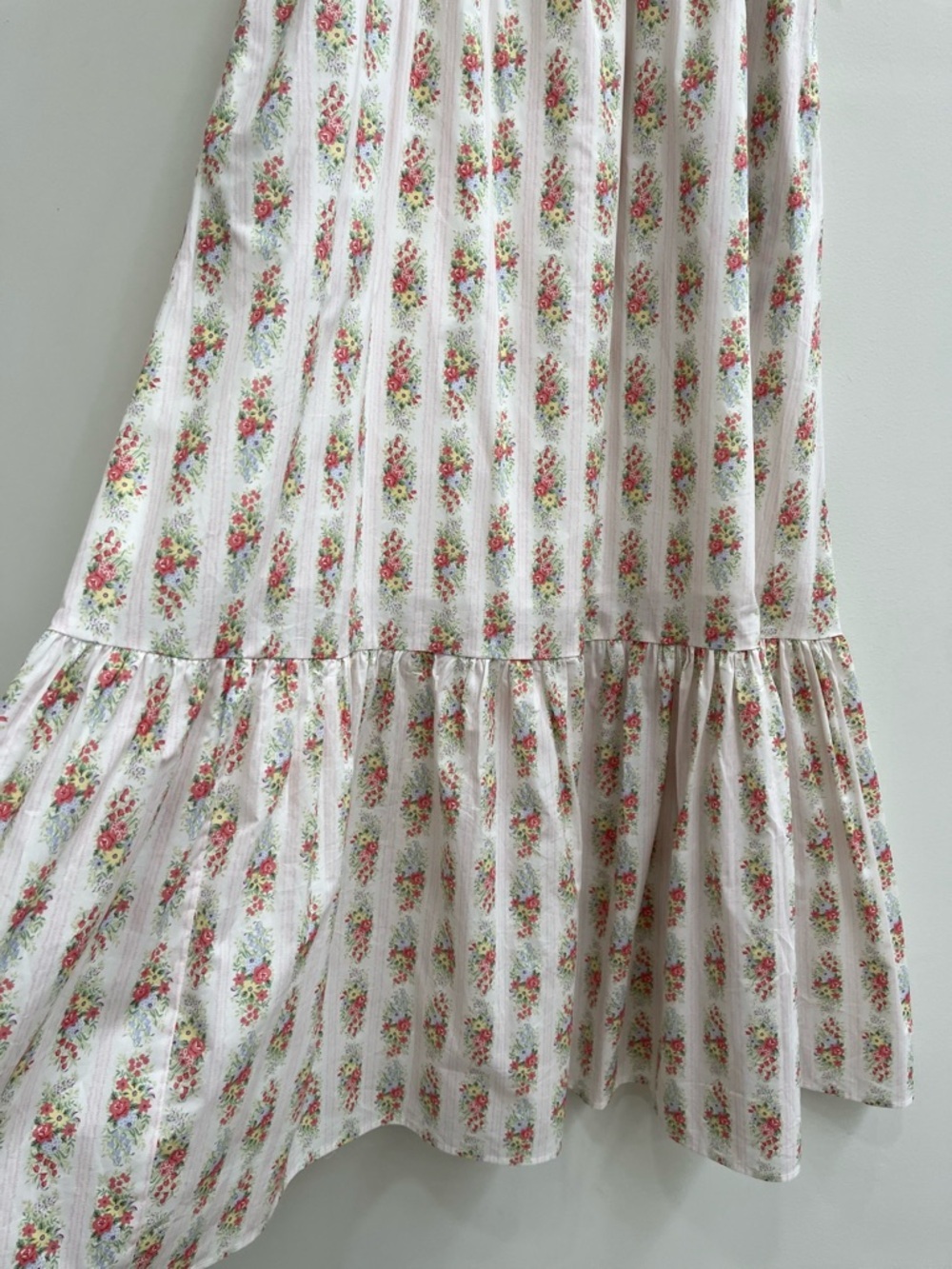 Petal & Pup Gabriela flower bouquet print maxi dress ivory pink cottagecore S - Picture 6 of 15